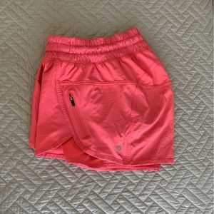 Lululemon Tracker Shorts- Size 6
